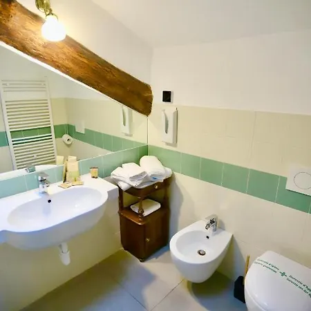 Bed & Breakfast La Del Ghirla