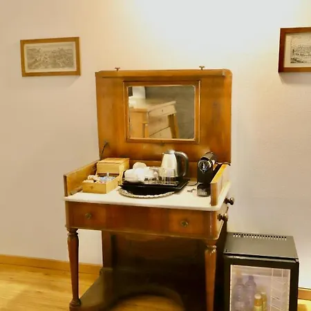 La Del Bed & Breakfast *